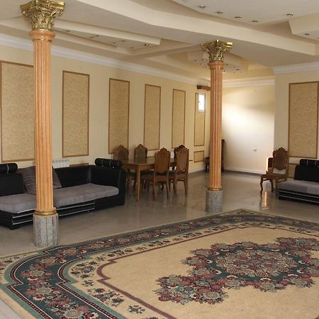 Aratta Hotel Argavand Ngoại thất bức ảnh