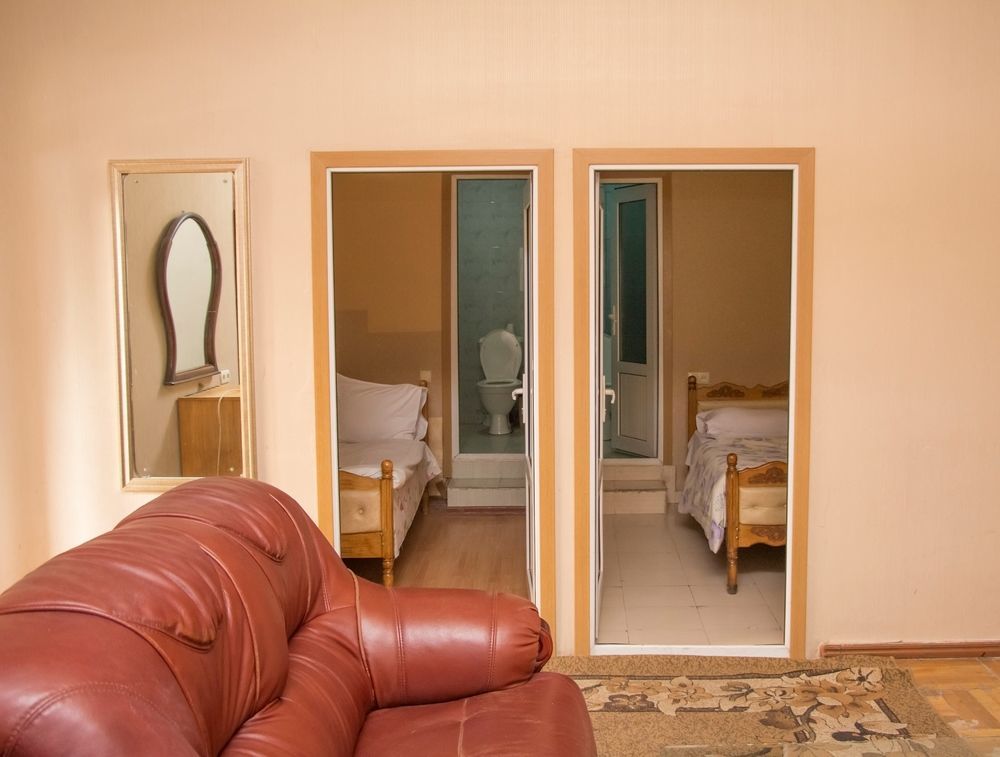Aratta Hotel Argavand Ngoại thất bức ảnh