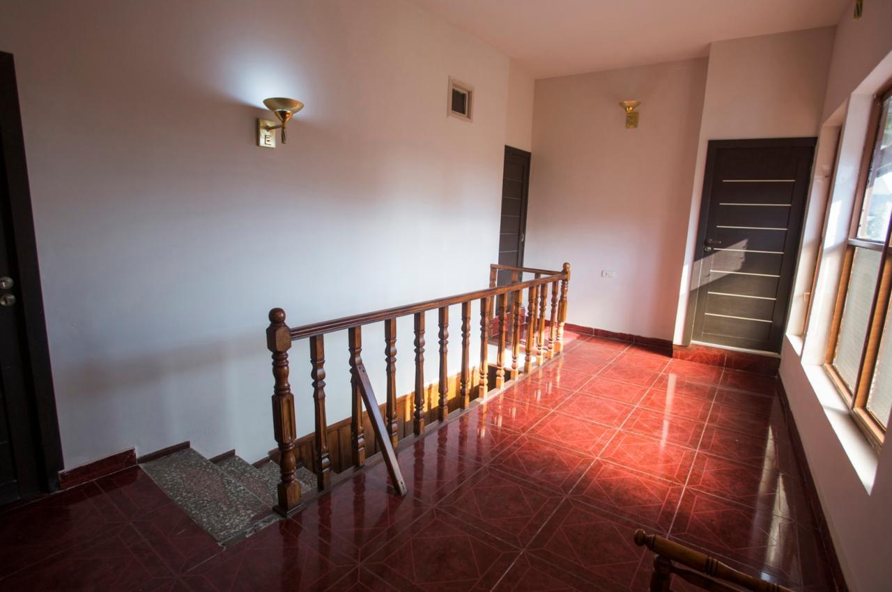 Aratta Hotel Argavand Ngoại thất bức ảnh