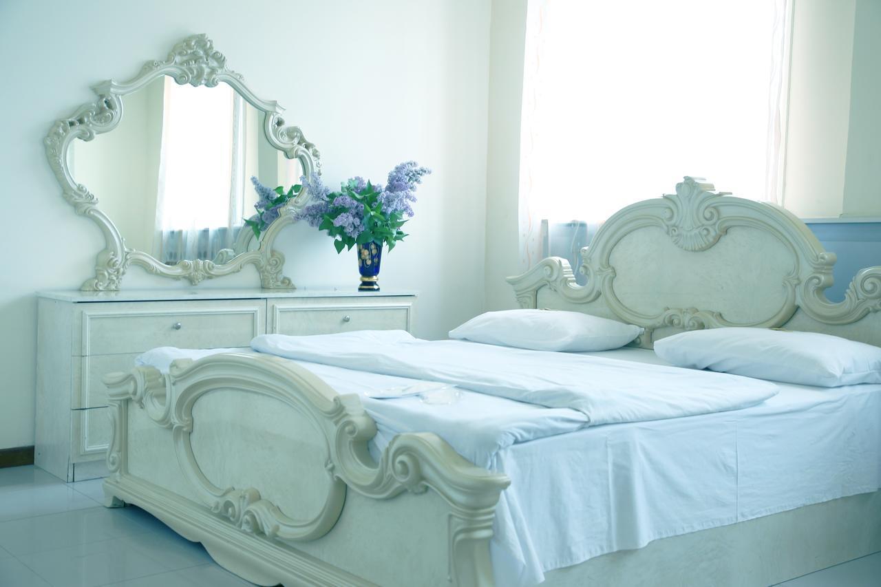Aratta Hotel Argavand Ngoại thất bức ảnh