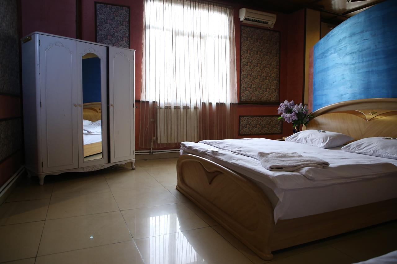 Aratta Hotel Argavand Ngoại thất bức ảnh