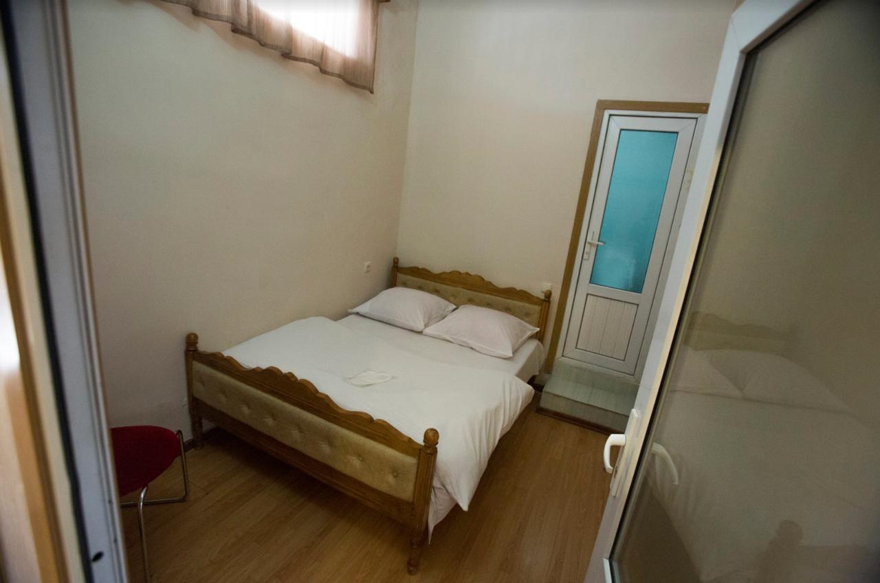 Aratta Hotel Argavand Ngoại thất bức ảnh