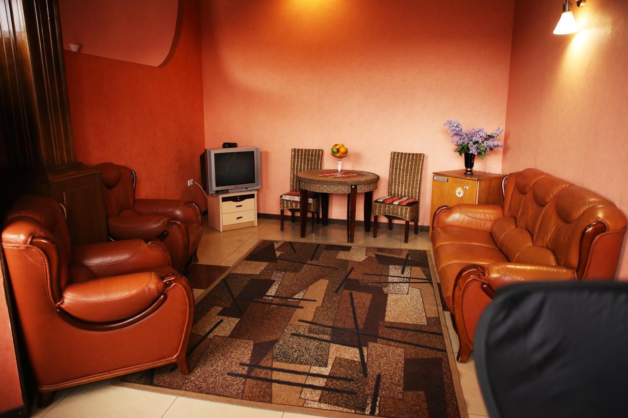 Aratta Hotel Argavand Ngoại thất bức ảnh