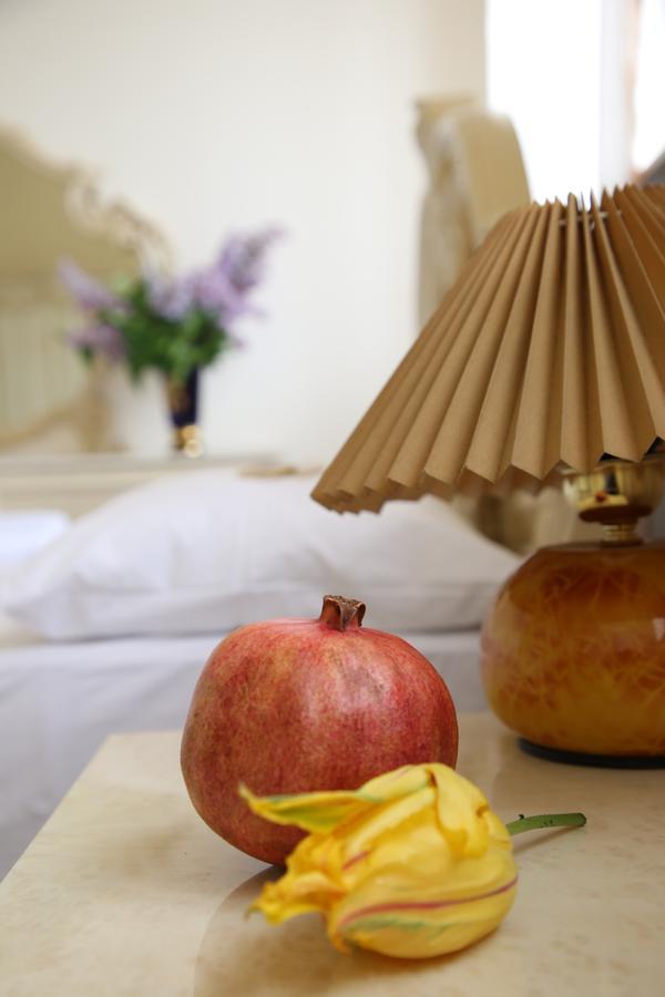 Aratta Hotel Argavand Ngoại thất bức ảnh